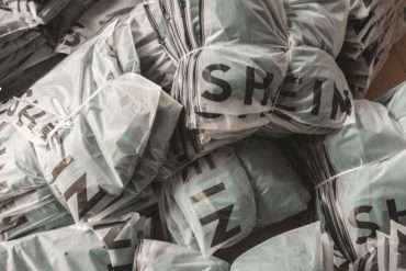 היעד הבא ש-SHEIN מנסה לכבוש? דרום אפריקה שם היא יכולה להתחמק מהחוקים