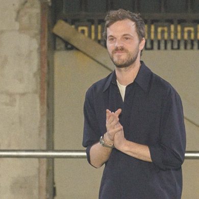 האם המעצב הראשי של בוטגה ונטה עובר לבית האופנה שאנל?