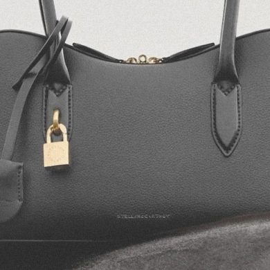 פנדי חוגגת 100, סטלה מקרטני משיקה תיק למען הסוסים ועוד בחדשות האופנה 