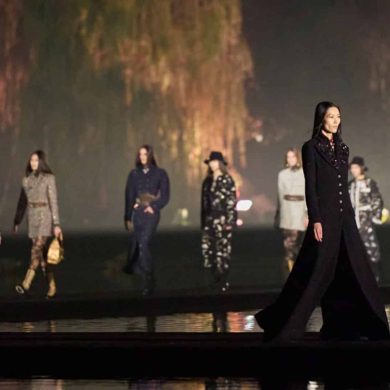 התצוגה האחרונה של שאנל בסין מוכיחה - אין לה צורך במעצב ראשי 