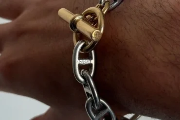 תכשיטי הכסף של הרמס הפכו לפריט הכי מבוקש חדש בעולמות הוינטג' והיד שניה