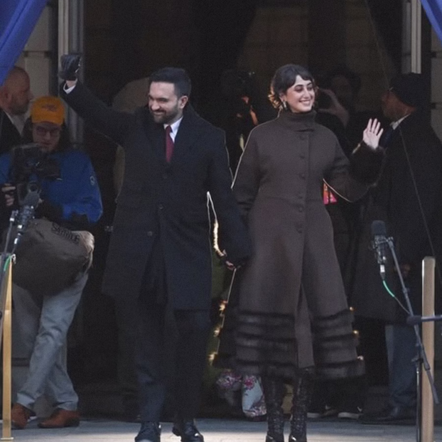 הגברת הראשונה החדשה של ניו יורק בוחרת לקדם ״השאלה״ כאמירה פוליטית ראמה דוואג׳י